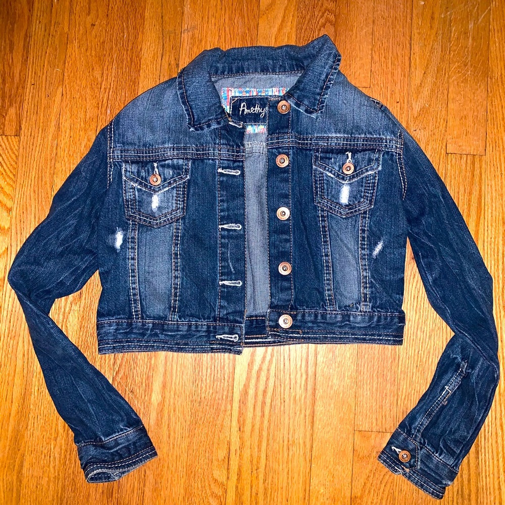 Short jean jacket